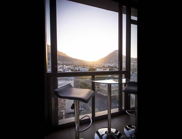 1 BEDROOM APARTMENT TO LET IN CAPE TOWN CITY CENTRE